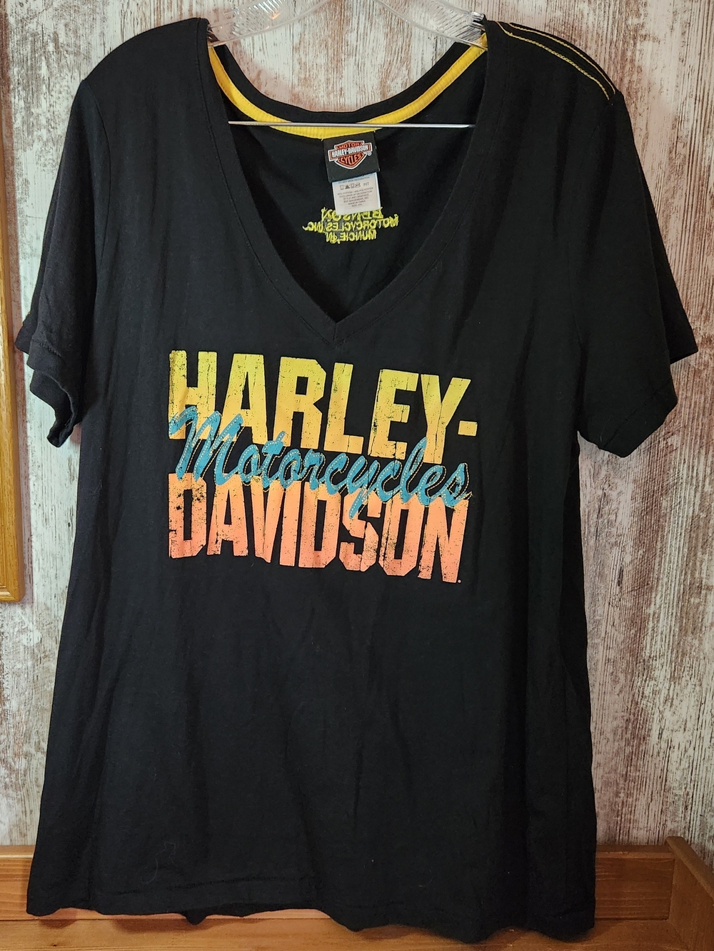 Harley-Davidson Motorcycle Women's Black V-Neck Graphic T-Shirt - Size XXL